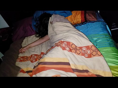 ❤️ Ögey oğul gənc ögey anası yatarkən onu təhqir edir. ️❌ Anal video bizdə az.pornpicslove.ru ❌❤
